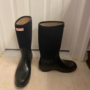 HUNTER BOOTS: Black Plaid Size 10